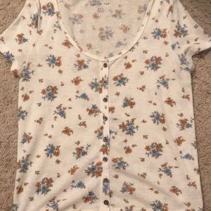 American eagle floral T-shirt
